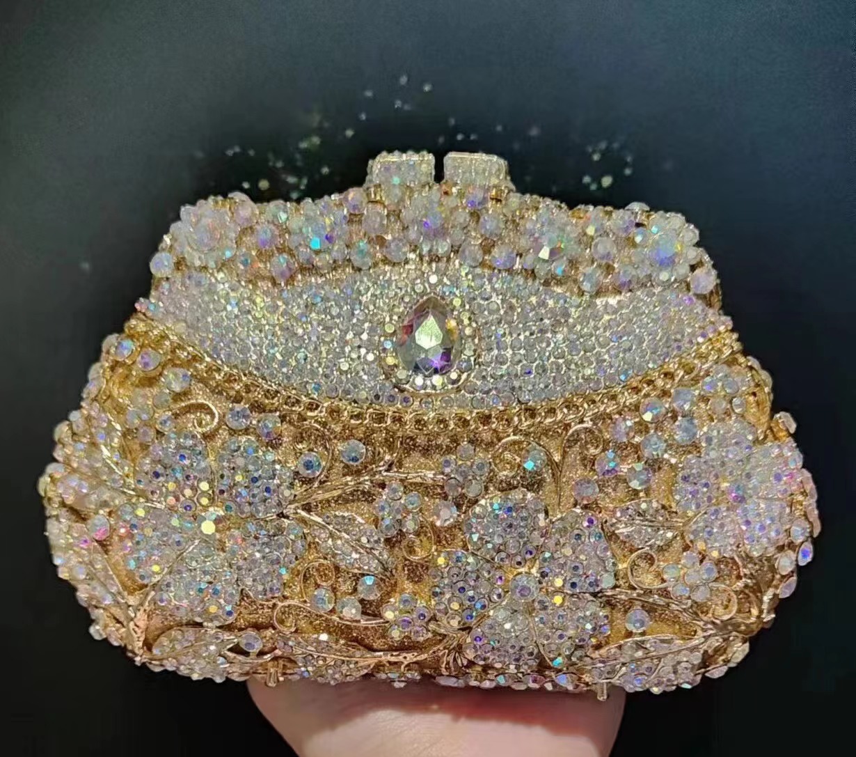 Women'S Evening Bags - Gold Metal Flower Diamond Evening Bag