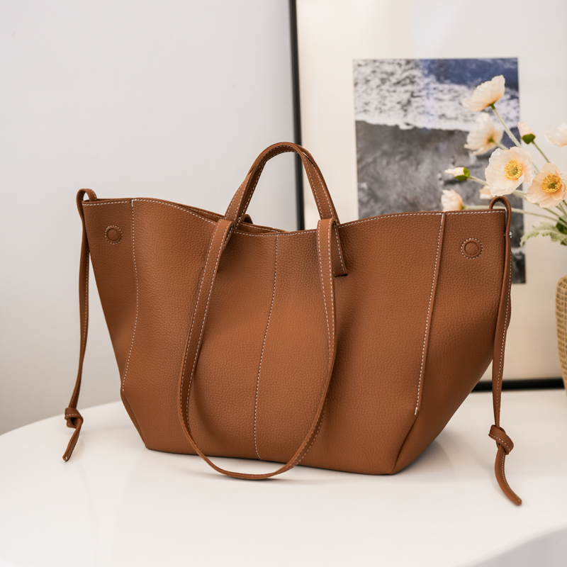 Women Bags In Trend - Large Capacity Leather Zipper Women's Tote