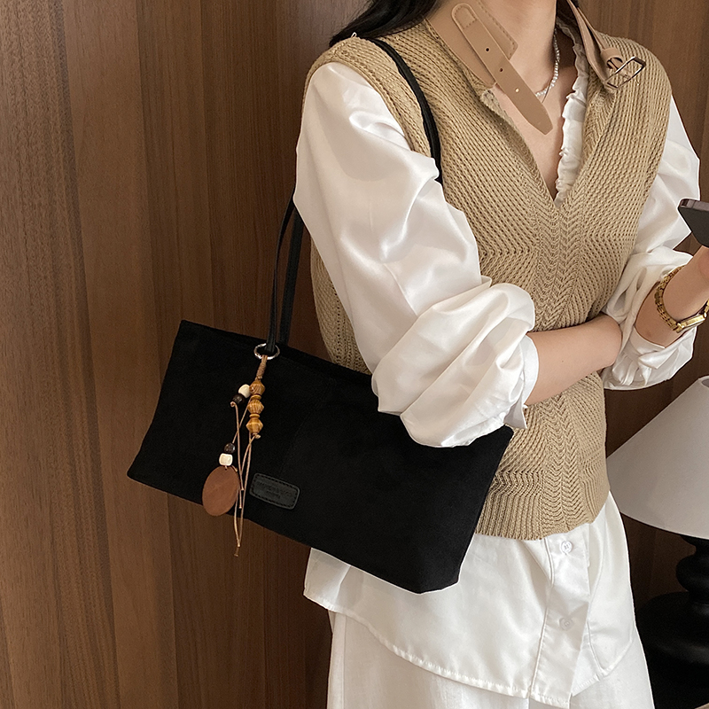 LEFTSIDE Retro Suede Shoulder  - Women Bags In Trend 评论和价格